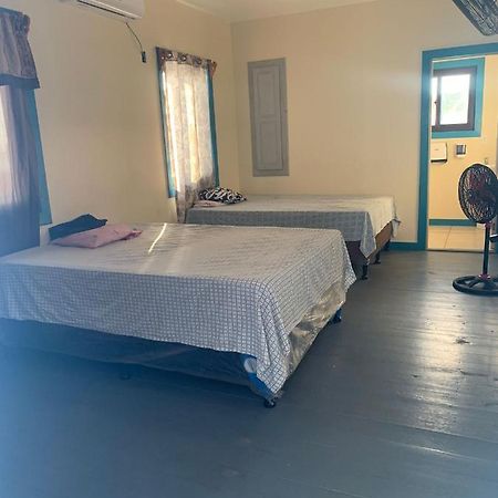 Paradise Divers Hotel Ютила Экстерьер фото