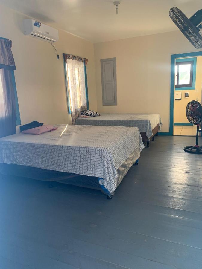 Paradise Divers Hotel Ютила Экстерьер фото